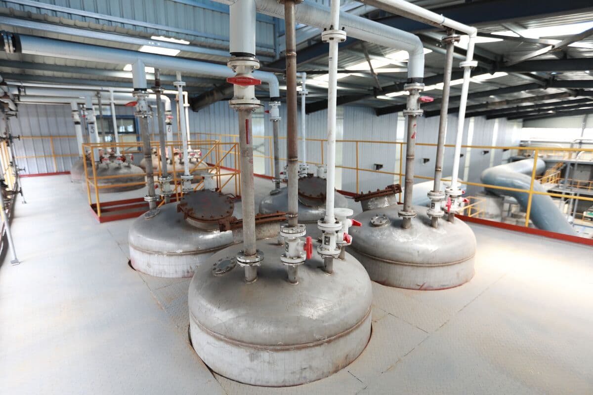 Centrifuge dewatering equipment for sludge treatment