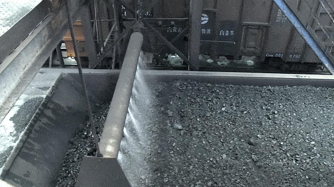 Mining tailings thickener with flocculant dosing — Magnafloc equivalent CNfloc anionic PAM for mineral processing